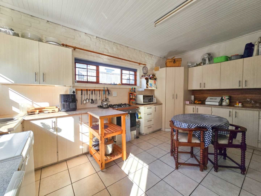 4 Bedroom Property for Sale in Stilbaai Oos Western Cape